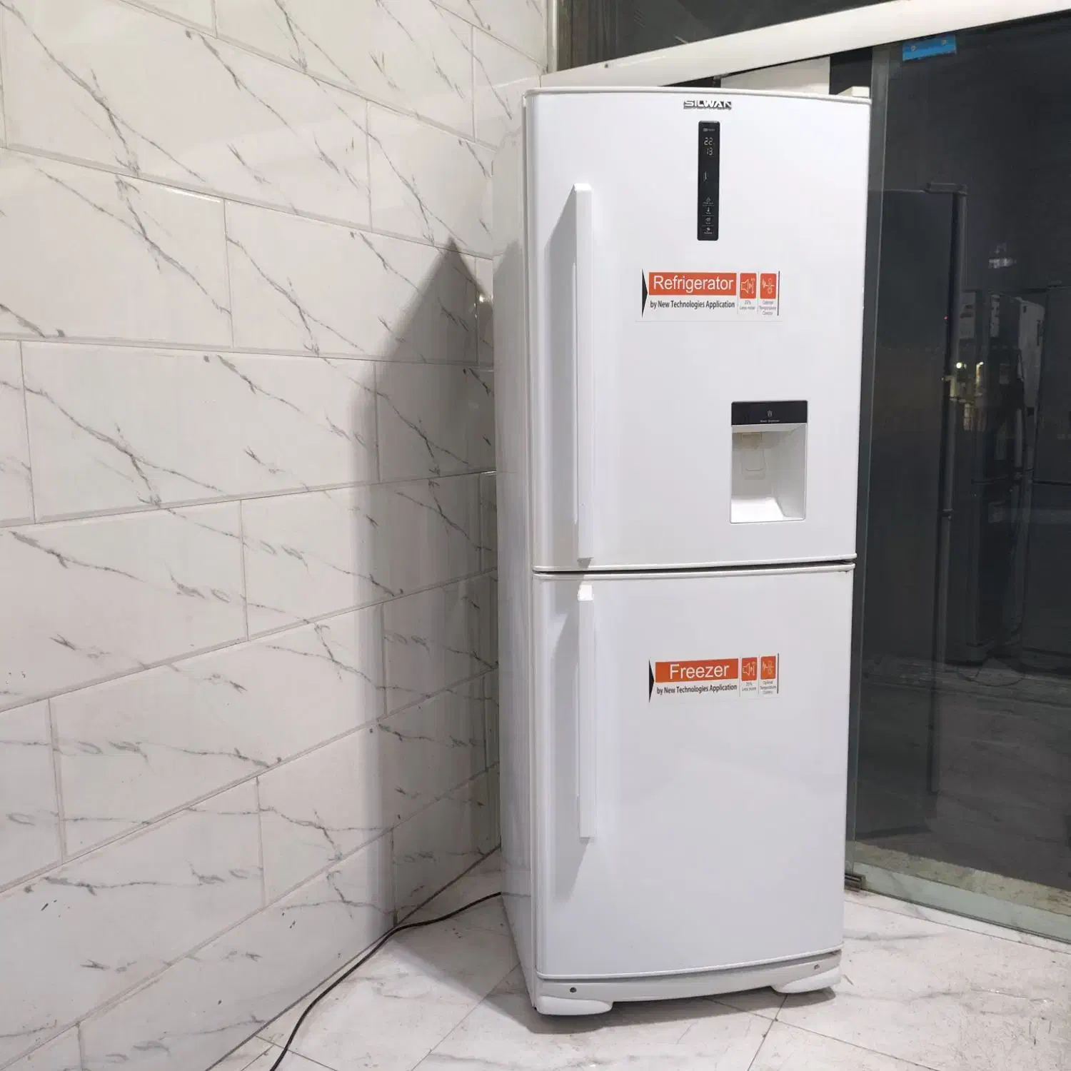 یخچال الکترواستیل نقره ای،سفید بدون برفک سالم درحد|یخچال و فریزر|قزوین, |دیوار