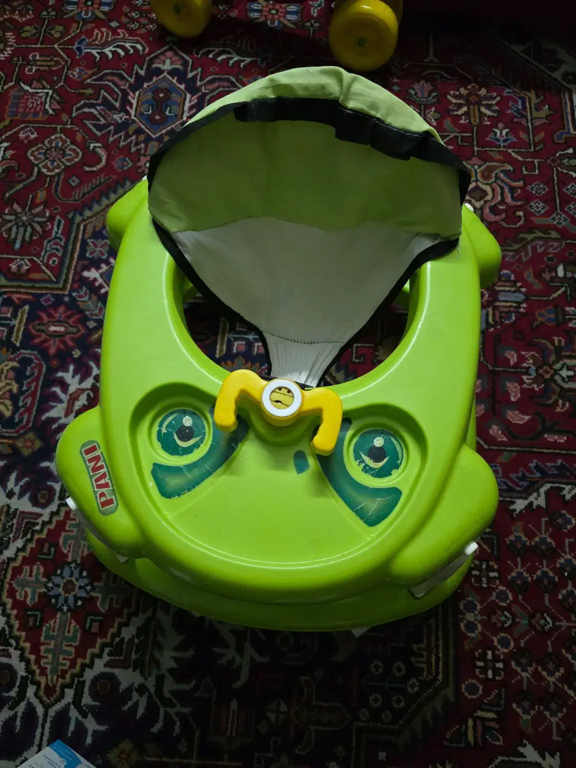 روروئک،گهواره، بالشت بچه، کمربند|اسباب و اثاث بچه|شیراز, وصال|دیوار