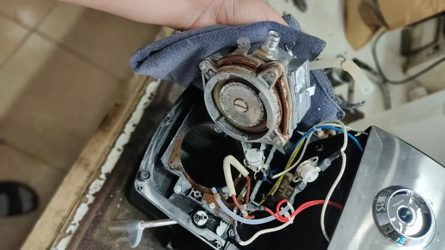 تعمیر اسپرسو ساز صنعتی و خانگی|خدمات پیشه و مهارت|اراک, |دیوار