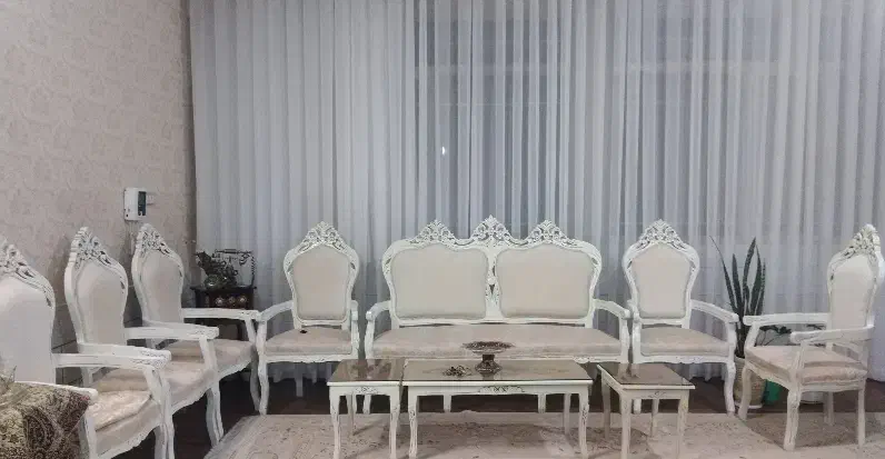 مبل سلطنتی 9 نفره|مبلمان خانگی و میز عسلی|تربتحیدریه, شهرک ولیعصر|دیوار