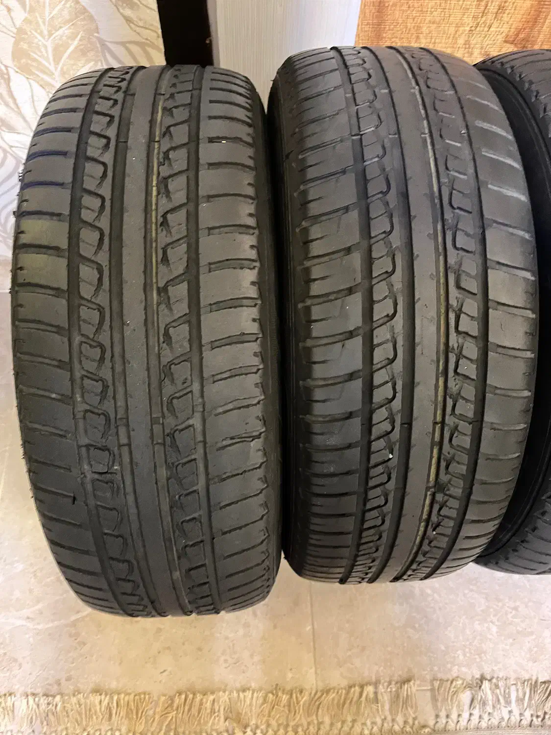 لاستیک ۲۰۵/۶۰/۱۵|قطعات یدکی و لوازم جانبی|رشت, گلسار|دیوار