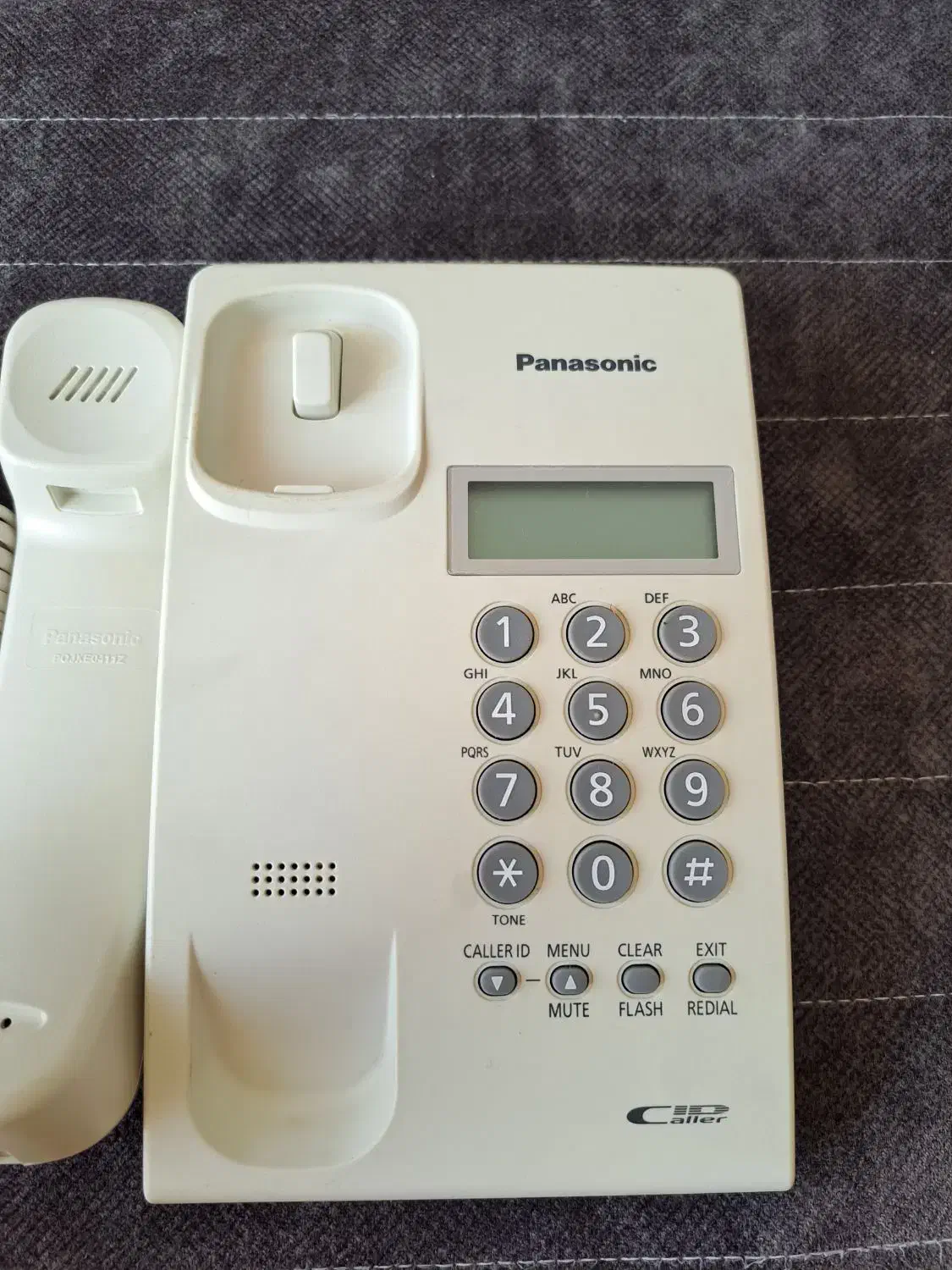 تلفن رو میزی پاناسونیک    نو و آکبند|تلفن رومیزی|کیش, |دیوار