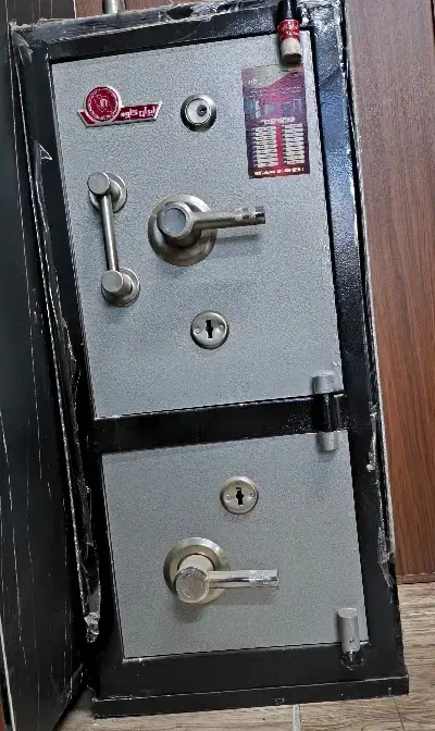 گاوصندوق|ابزارآلات|رشت, پل تالشان|دیوار