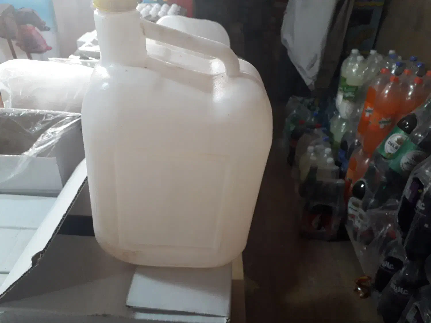 دبه ۱۵ کیلوی|ظروف نگهدارنده، پلاستیکی، یکبارمصرف|شهرضا, |دیوار