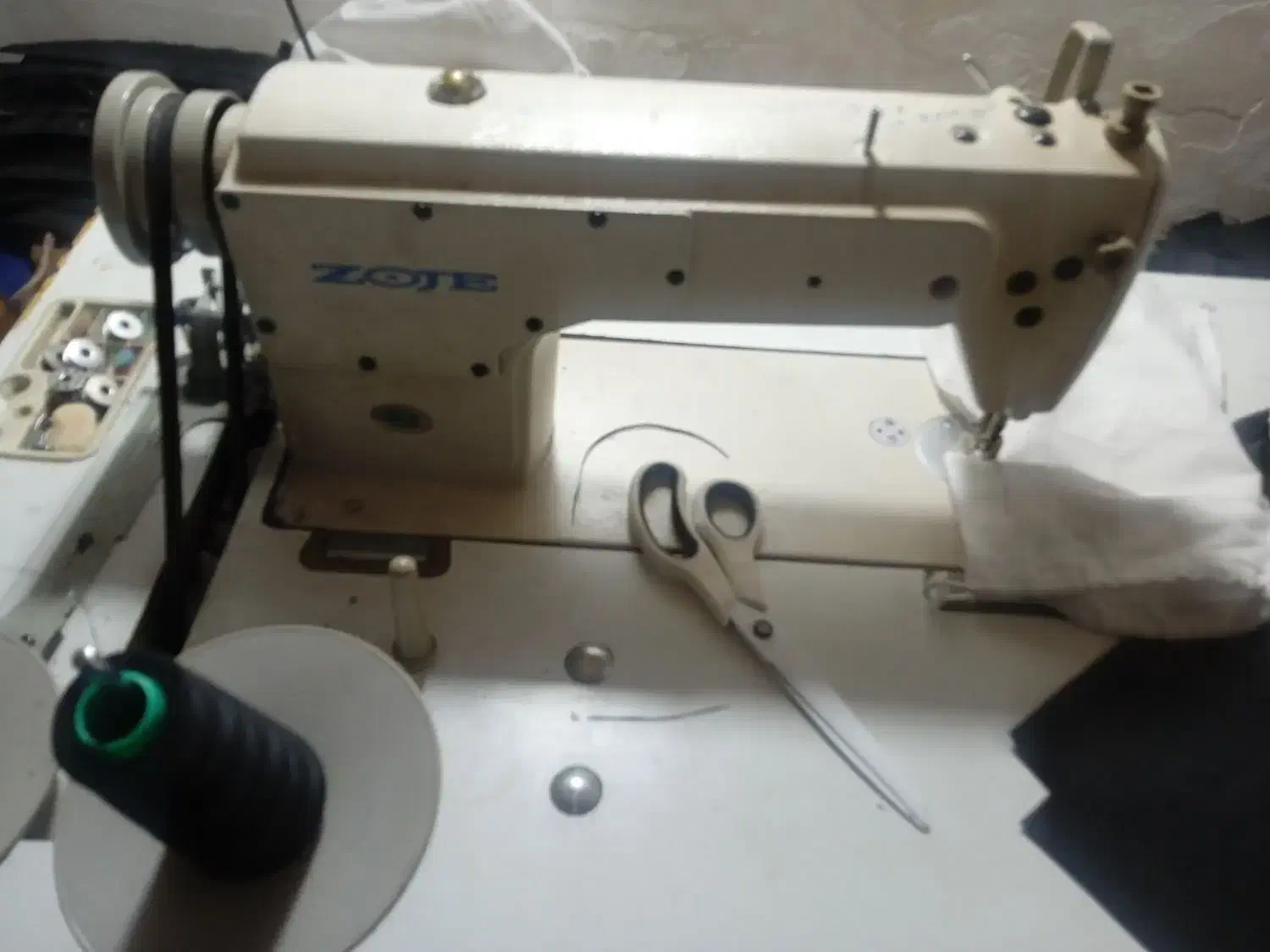 چرخ خیاطی صنعتی|چرخ خیاطی و ریسندگی|اراک, |دیوار