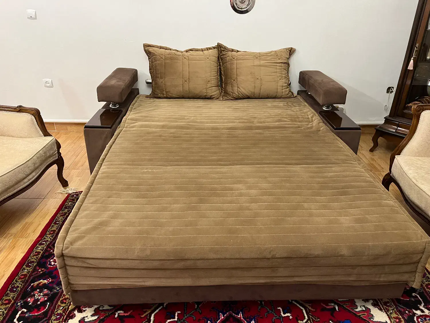 مبل تخت شو دو نفره ترکیه|مبلمان خانگی و میز عسلی|تبریز, |دیوار