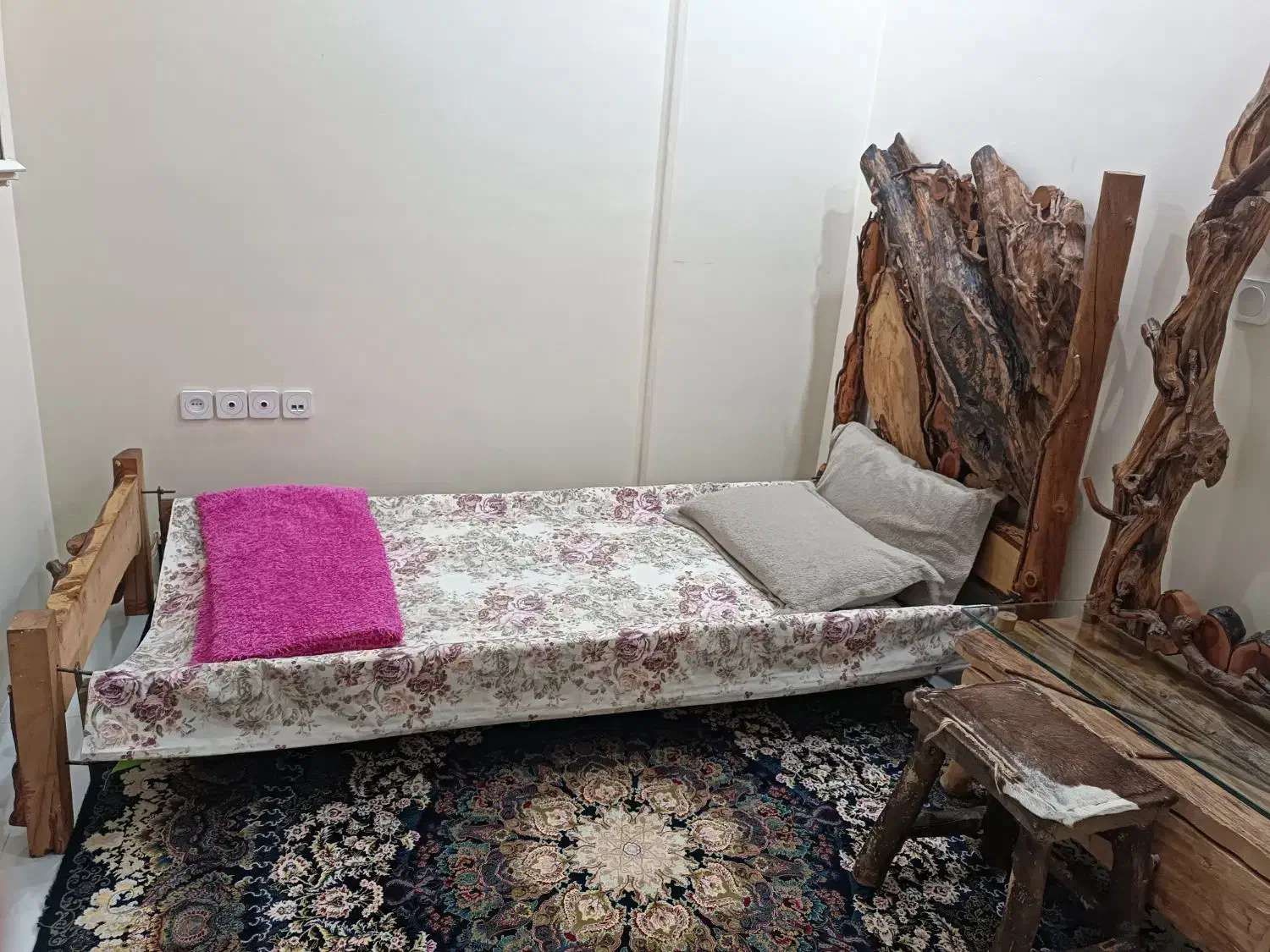 تختخواب و آینه کنسول|تخت و سرویس خواب|تهران, جیحون|دیوار