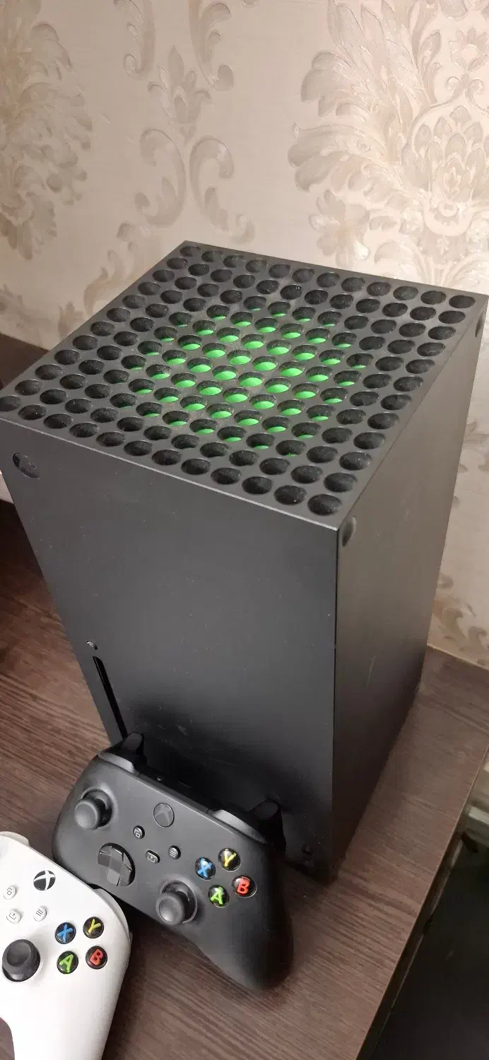 کنسول بازی ایکس باکس سری ایکس با دو دسته|کنسول، بازی ویدئویی و آنلاین|تهران, دهکده المپیک|دیوار