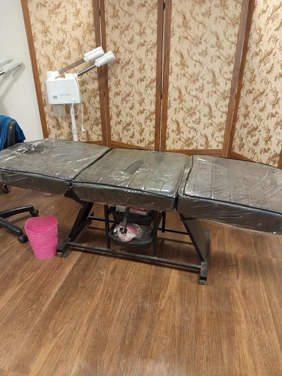 تخت ساده مناسب ماساژ فیشال و خدمات زیبایی یا مژه|پزشکی|قدس, شهرقدس|دیوار