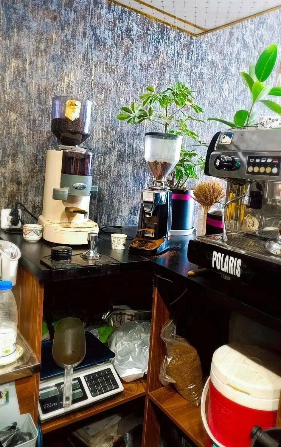 واگذاری کافه با لوازم|کافیشاپ و رستوران|قم, علی آباد سعدگان|دیوار