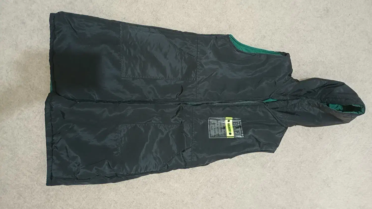 پافر دو رو|لباس|نیشابور, شهرک اندیشه|دیوار