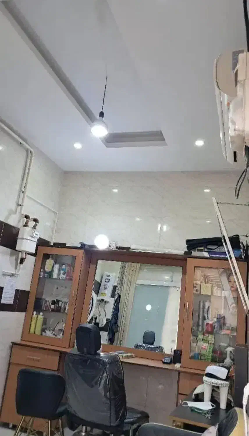 اجاره مغازه|اجارهٔ مغازه و غرفه|رشت, نظری|دیوار