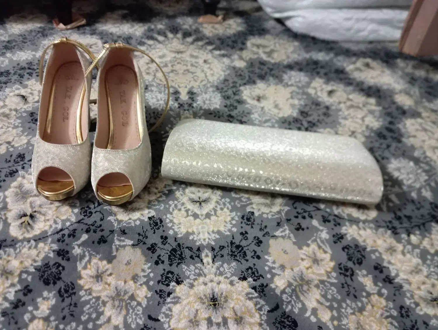 کیف و کفش مجلسی|کیف، کفش، کمربند|مشهد, موعود|دیوار