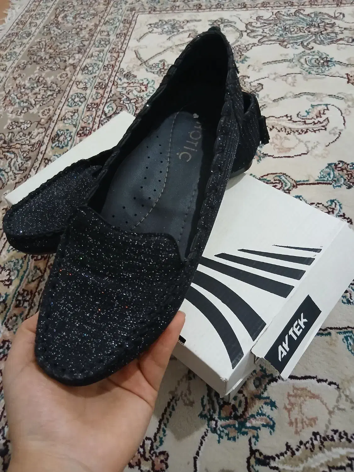 کالج شاین دار|کیف، کفش، کمربند|قیدار, |دیوار