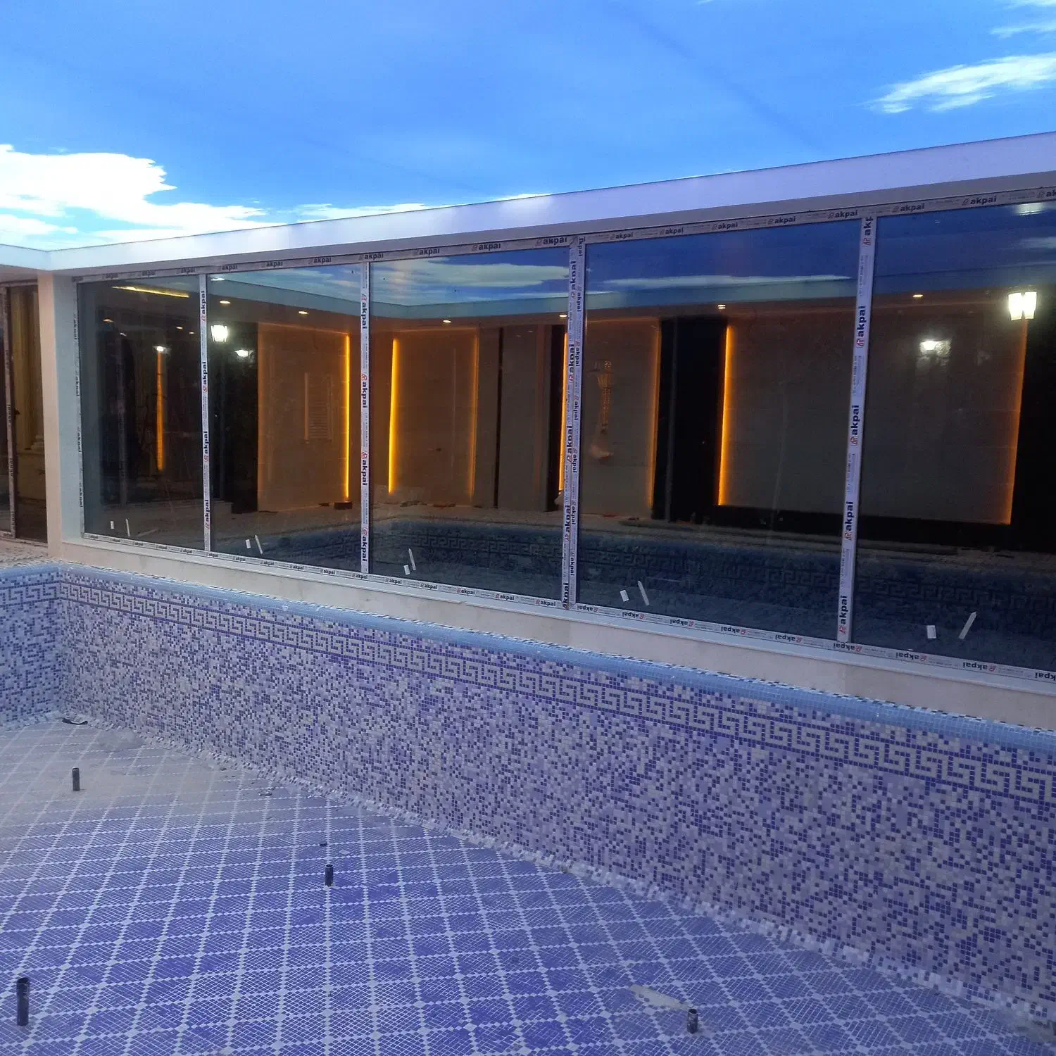 درب و پنجره دوجداره upvc|خدمات پیشه و مهارت|تبریز, |دیوار