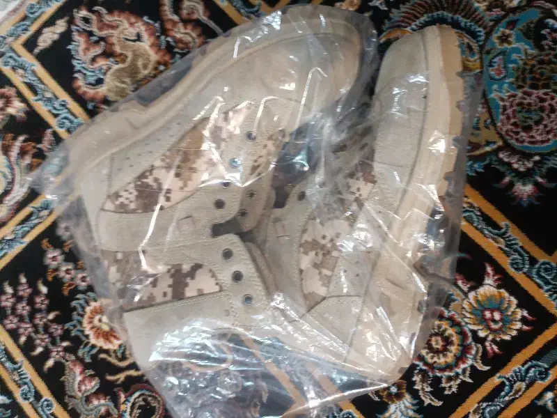 لباس کویری و جنگلی پوتین کویری سایز 44 پنج تا کلاه|لباس|کرمانشاه, |دیوار