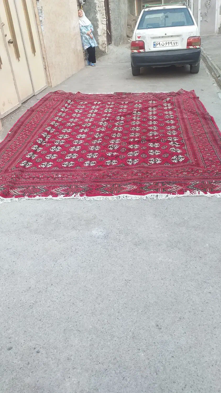 یک عدد فرش فروشی ۱۱۰۰ هزار تومان|فرش|مشهد, خواجه ربیع|دیوار
