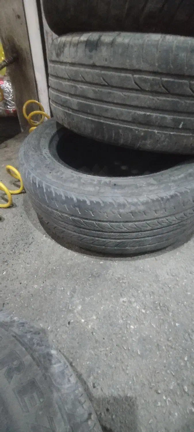 لاستیک۲۰۵ ال نود یا سمند|قطعات یدکی و لوازم جانبی|کاشان, زیارتی|دیوار