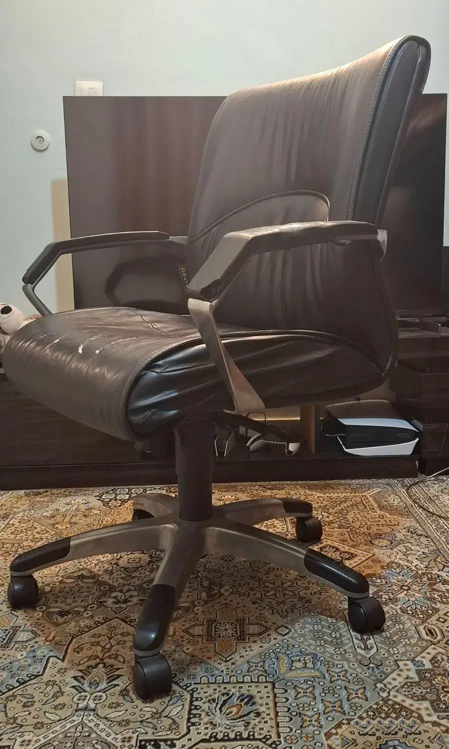 صندلی چرخدار|صندلی و نیمکت|پردیس, فاز ۳|دیوار