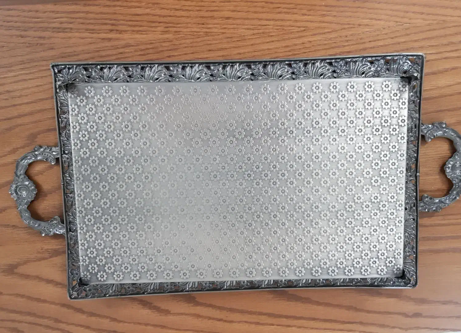 سینی|سفره، حوله، دستمال آشپزخانه|تبریز, |دیوار