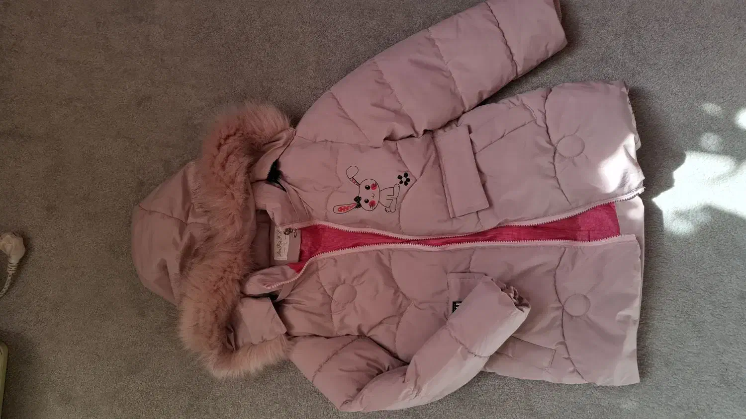 کاپشن دخترانه|لباس|شاهینشهر, خانه کارگر|دیوار