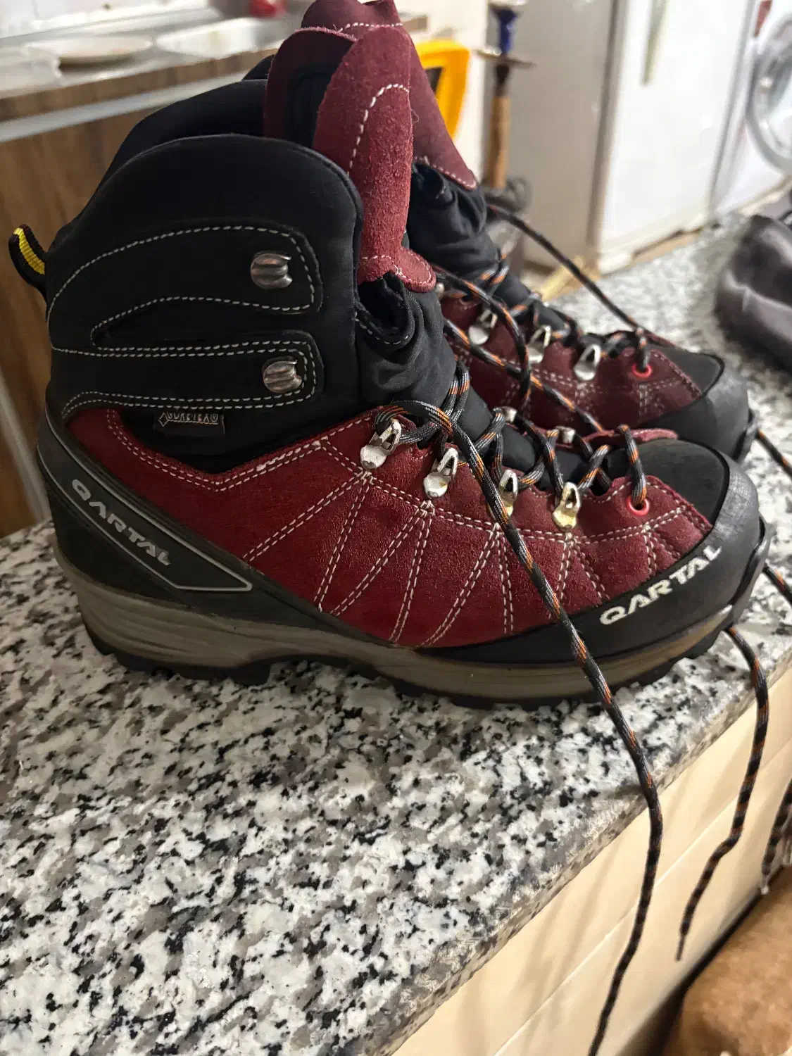 کفش کوهنوردی بدون زدگی|کوهنوردی و کمپینگ|نیشابور, دارایی|دیوار