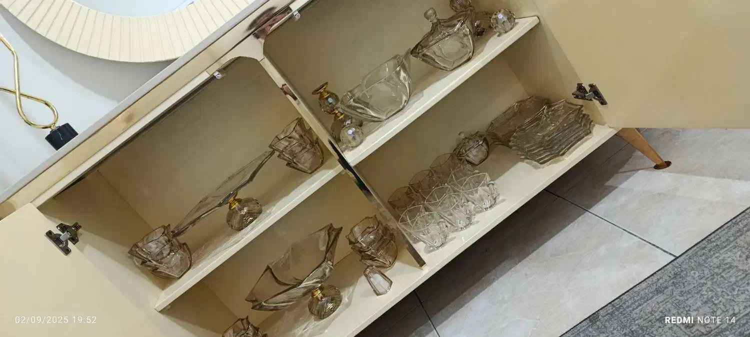 سرویس ۱۲ نفره پذیرایی خوش رنگ و زیبا|ظروف سرو و پذیرایی|رودهن, |دیوار