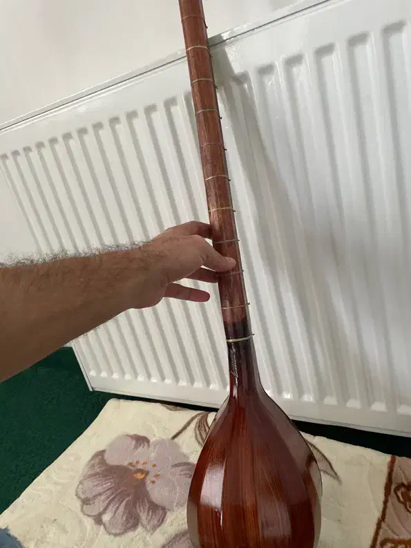 تنبور|سازهای سنتی|ارومیه, |دیوار