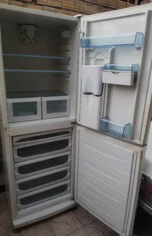 خرید و فروش یخچال و لباسشویی|ماشین لباسشویی و خشک‌کن لباس|مشگین شهر, |دیوار