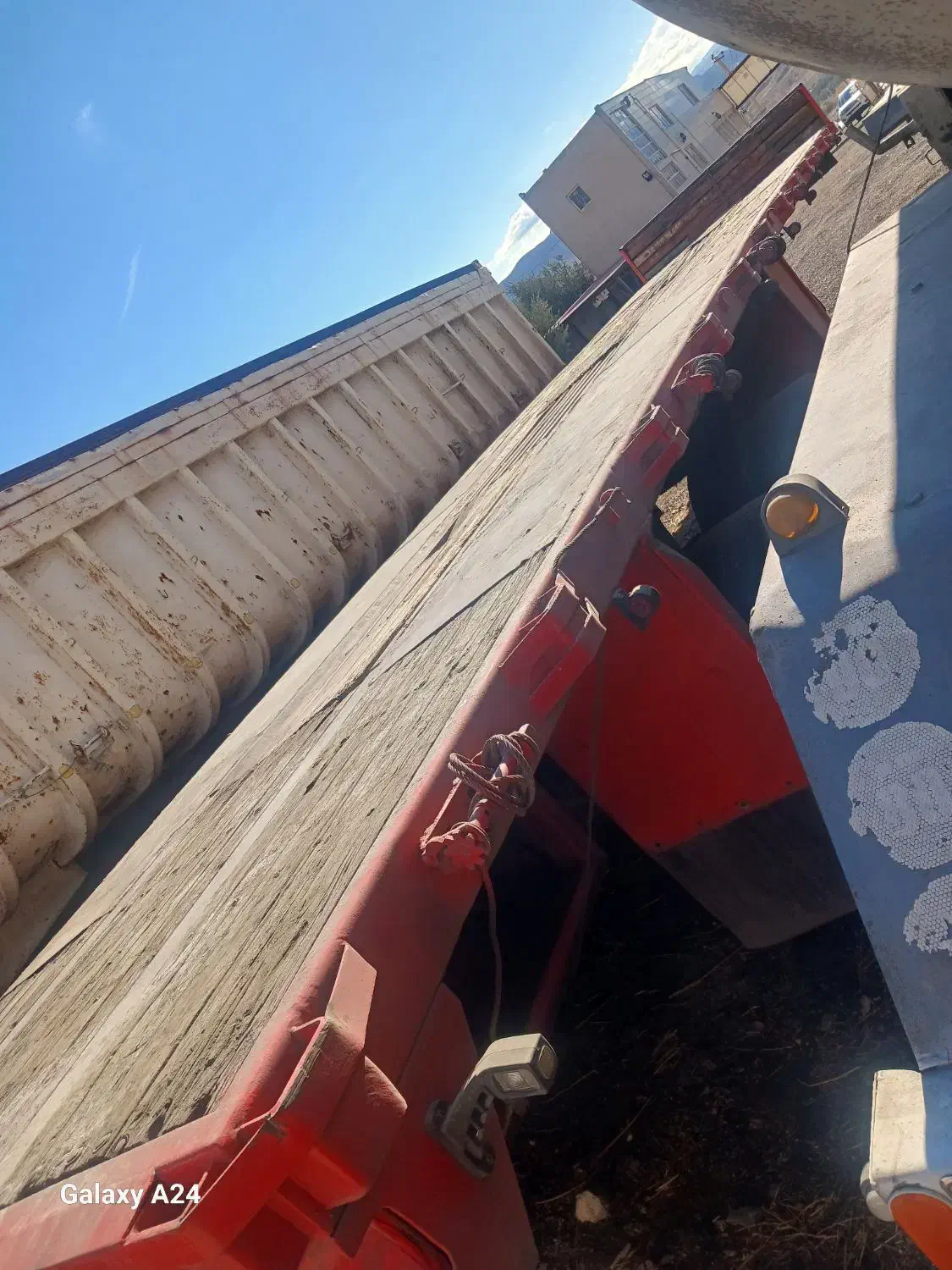 تریلی کفی تجاری|خودرو سنگین|لوشان, |دیوار