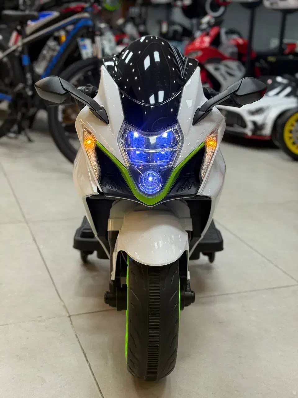 موتور‌شارژی کدZR 5666 ا‌قسا‌ط بد‌ون‌ سود|اسباب‌بازی بچه|رشت, گلسار|دیوار