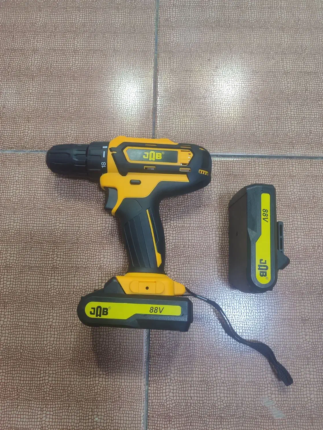 دریل جاب دو باتری همراه با شارژر|ابزارآلات|آبدانان, |دیوار