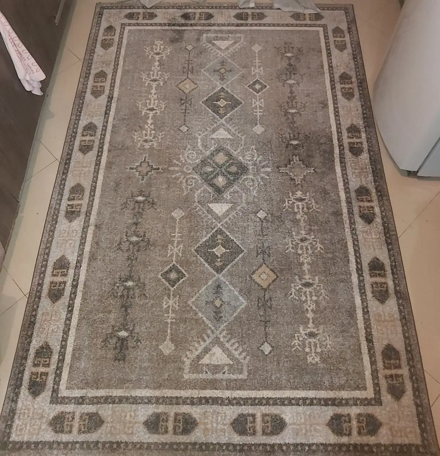 فرش ماشینی طرح تخت جمشید|فرش|ری, فیروزآبادی|دیوار