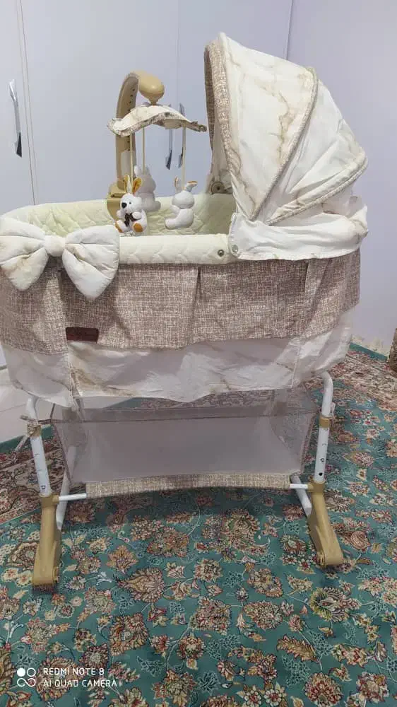 گهواره مدل ملورین|تخت و صندلی بچه|سنندج, |دیوار