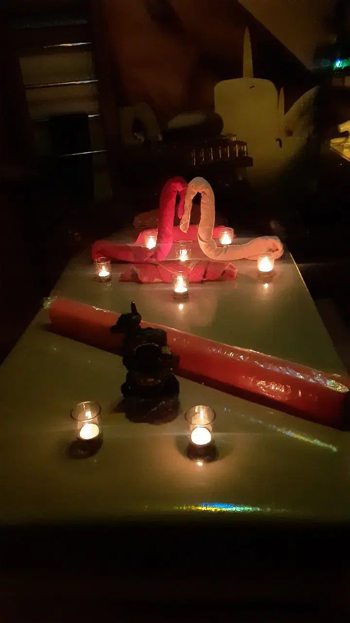 واگذاری سالن ماساژ با تجهیزات 3 شعبه|فروش مغازه و غرفه|قم, زنبیل آباد|دیوار