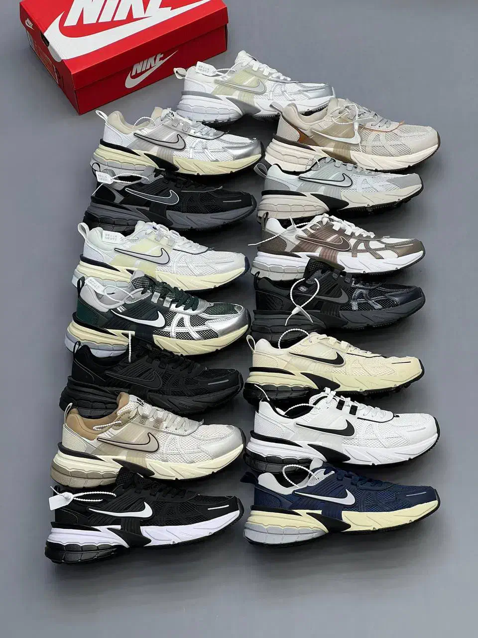 نایک v2k زنانه/ویتنام/ با ۲۵ رنگ مختلف|کیف، کفش، کمربند|اصفهان, شهرک کاوه|دیوار