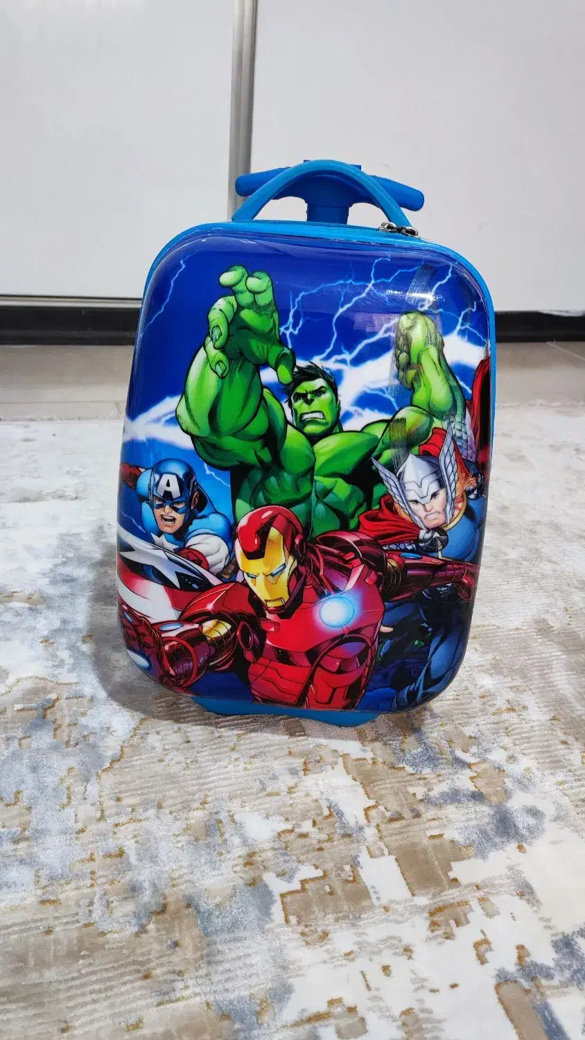 چمدان کودک|کیف، کفش، کمربند|یزد, |دیوار