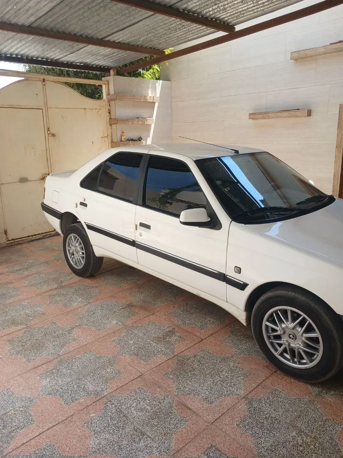 پژو اس ال اکس مدل ۹۸|خودرو سواری و وانت|سیرجان, |دیوار