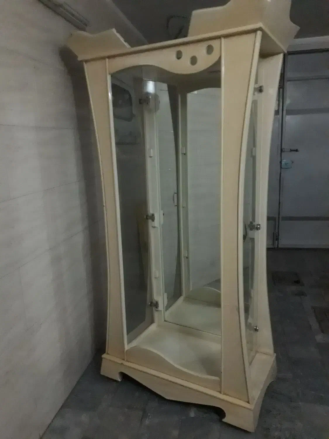 ویترین نو تمیز|بوفه، ویترین، کنسول|اصفهان, ارداجی|دیوار