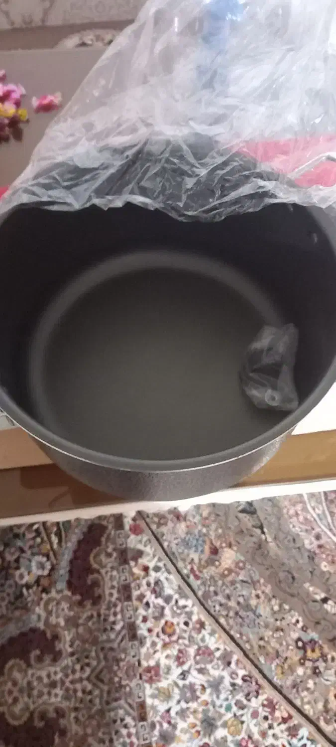 قابلمه|ظروف پخت‌وپز|قم, هفت تیر|دیوار