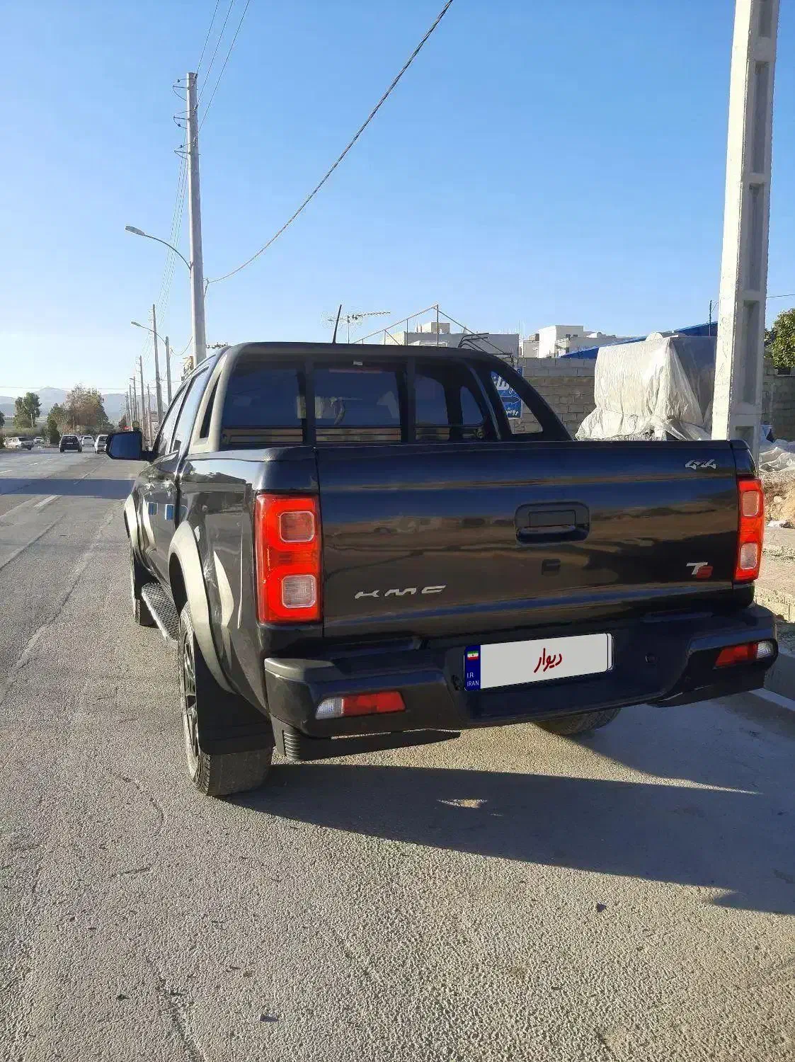 کی ام سی t8 مدل 403|خودرو سواری و وانت|شیراز, میانرود|دیوار