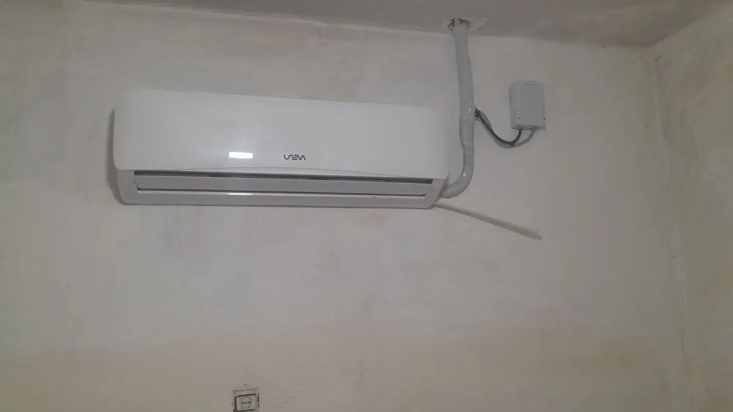 نصب سرویس وجابه جایی اسپیلت|خدمات پیشه و مهارت|زهک, |دیوار