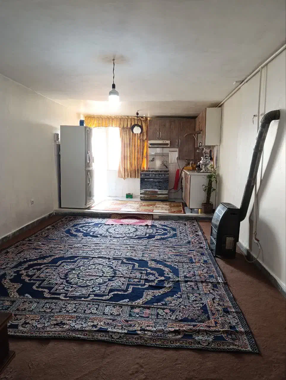 فروش آپارتمان ۶۰ متری ۱ خوابه طبقه ۴ در حسن آباد|فروش آپارتمان|کرج, حسن آباد|دیوار