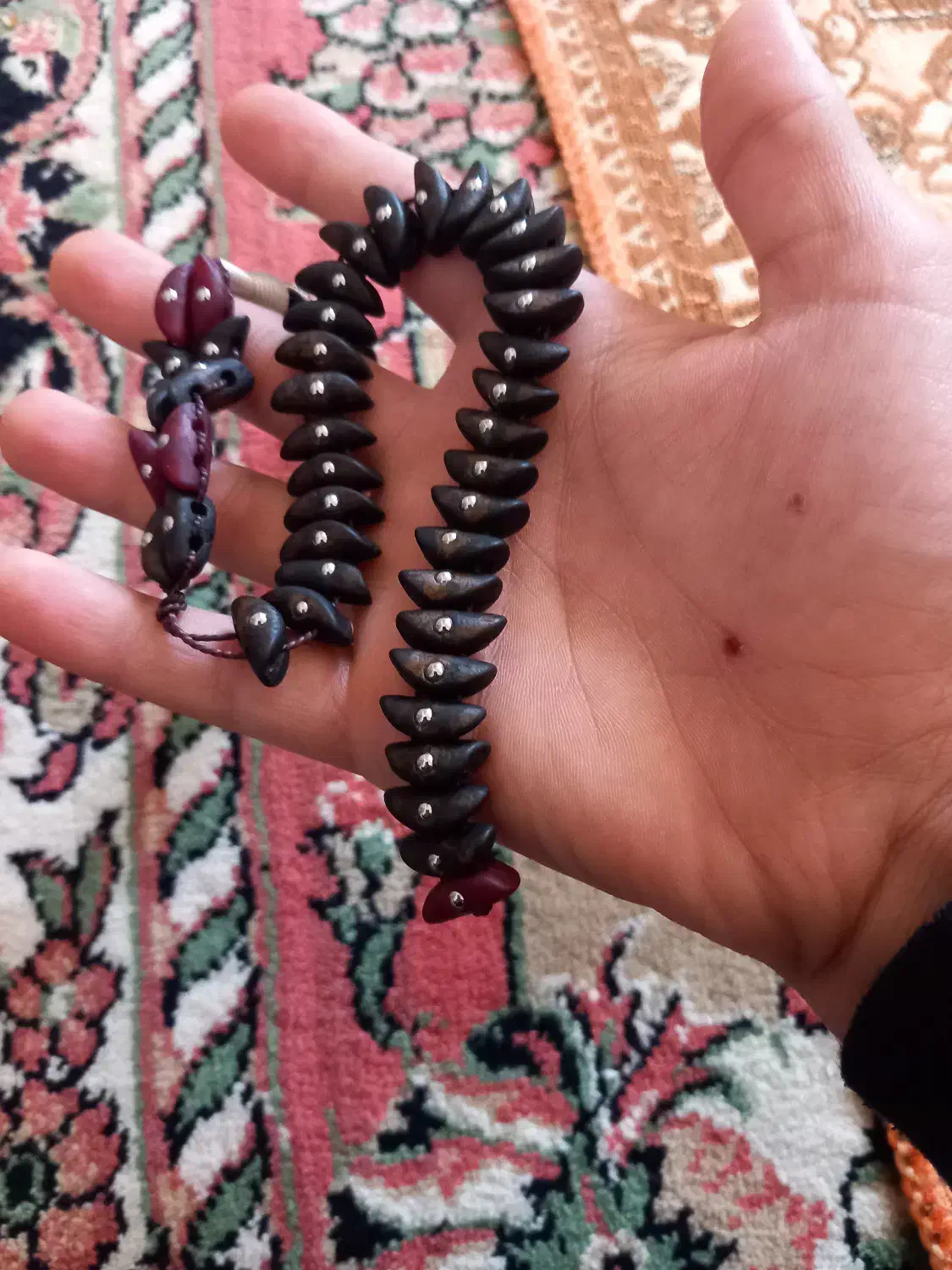 تسبیح هسته خرما|کلکسیون اشیاء عتیقه|زنجان, |دیوار