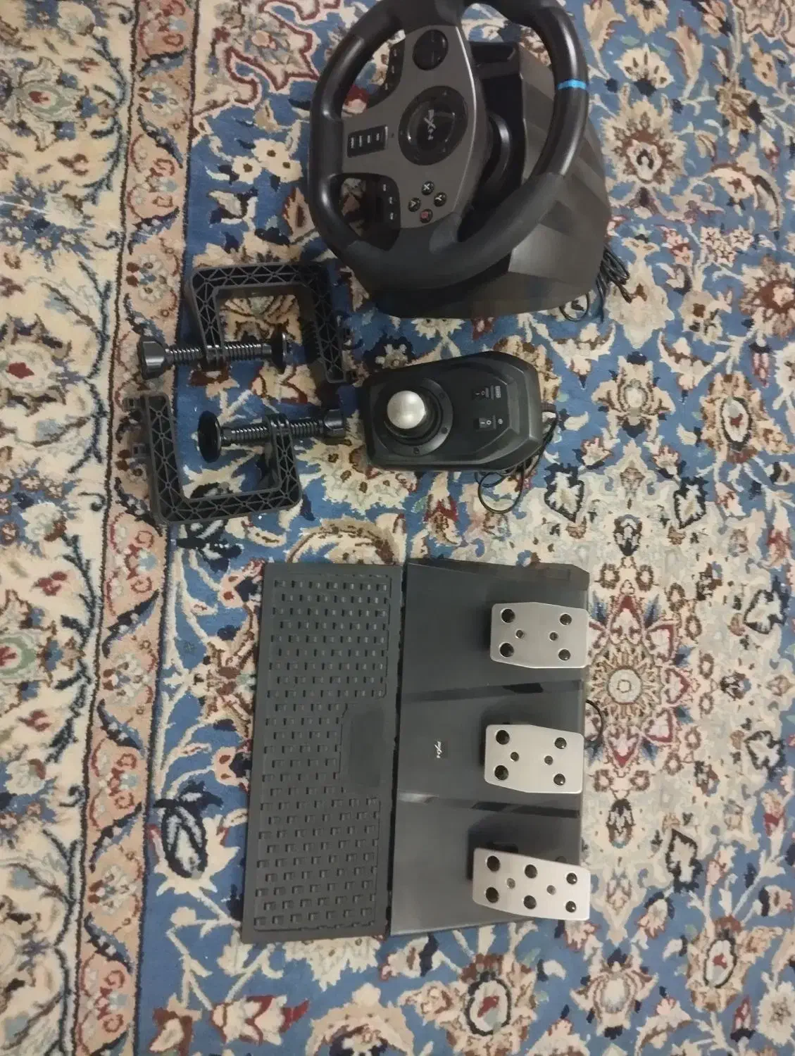 فروش فرمون با دنده وپدال وفلش مخصوص برای پلیستشن 5|کنسول، بازی ویدئویی و آنلاین|ورامین, ورامین|دیوار