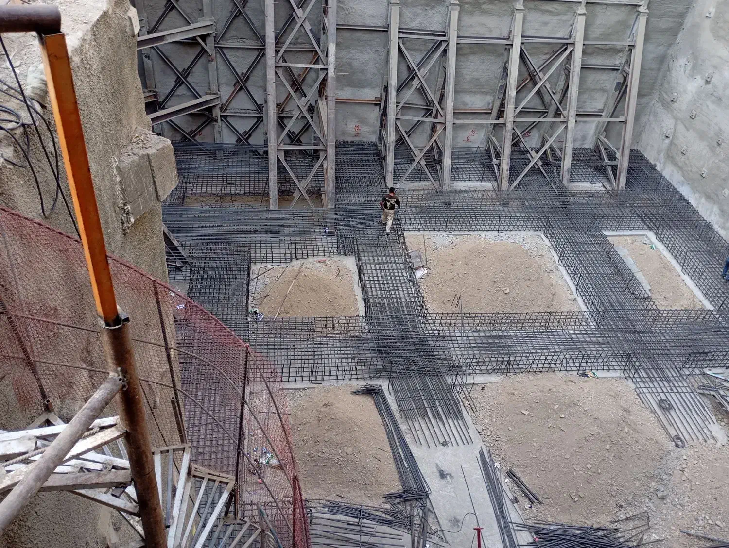 آرماتوربندی قالب بندی|خدمات پیشه و مهارت|تهران, تهرانپارس جنوبی|دیوار