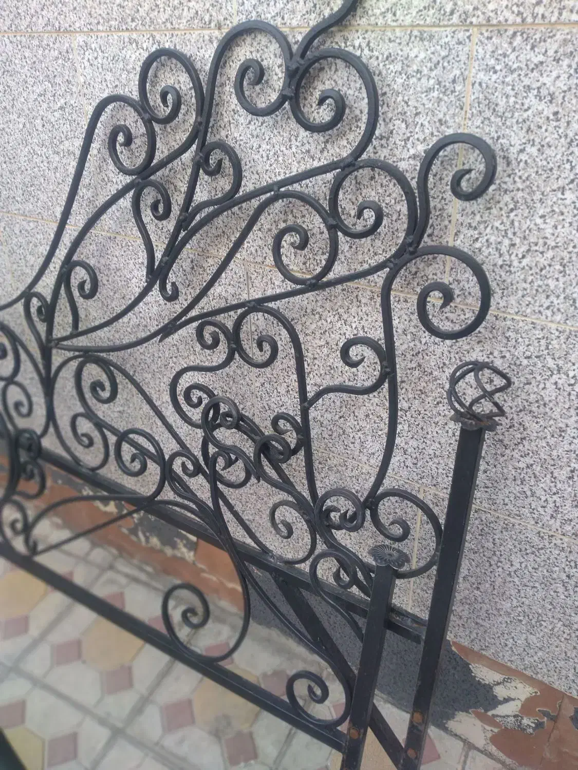 با سلام تختخواب فلزی تمیز سالم کمبودجا|تخت و سرویس خواب|بستان آباد, |دیوار