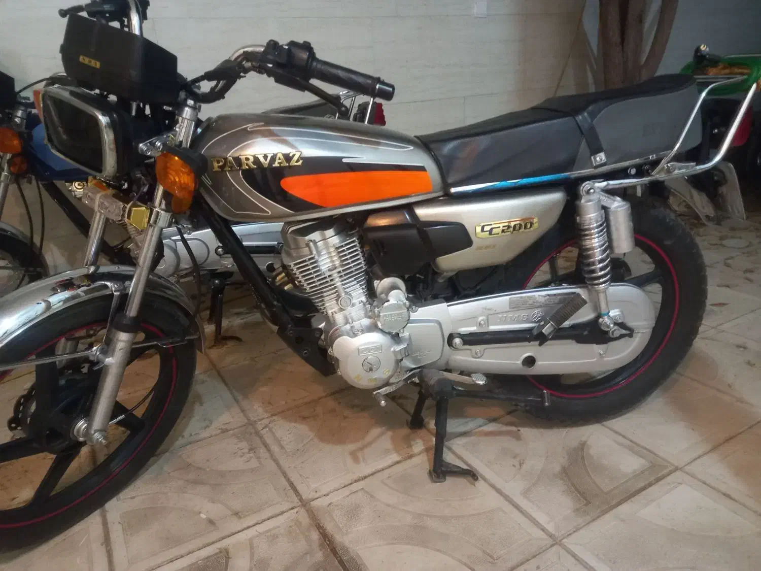 هندا ۲۰۰ پرواز|موتورسیکلت|مشهد, نوید|دیوار