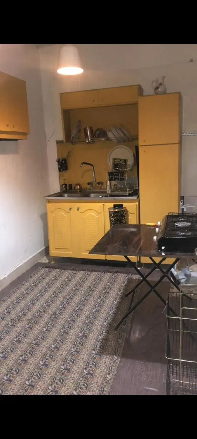 منزل پارکینگ دار مرکزشهر|اجارهٔ کوتاه‌مدت آپارتمان و سوئیت|شیراز, زرهی|دیوار