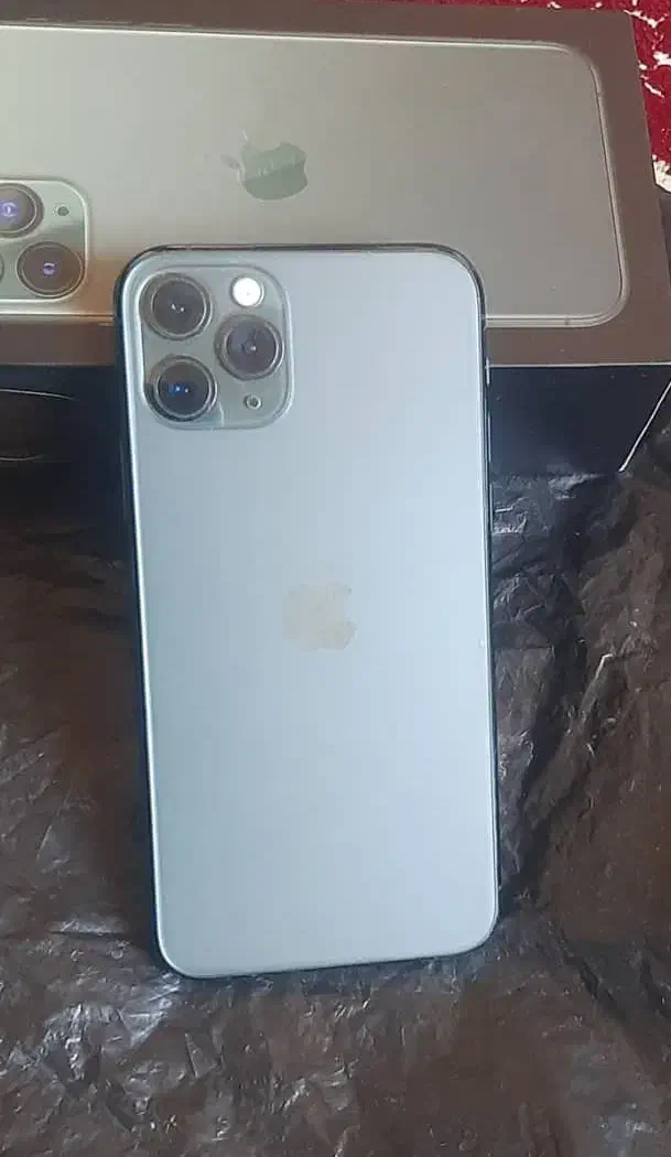 گوشی ایفون 11pro|موبایل|خفر, |دیوار